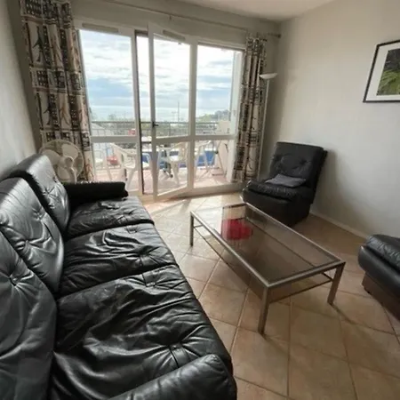 Two-Bedroom Apartment In Antibes Val Claret Area * Антиб
